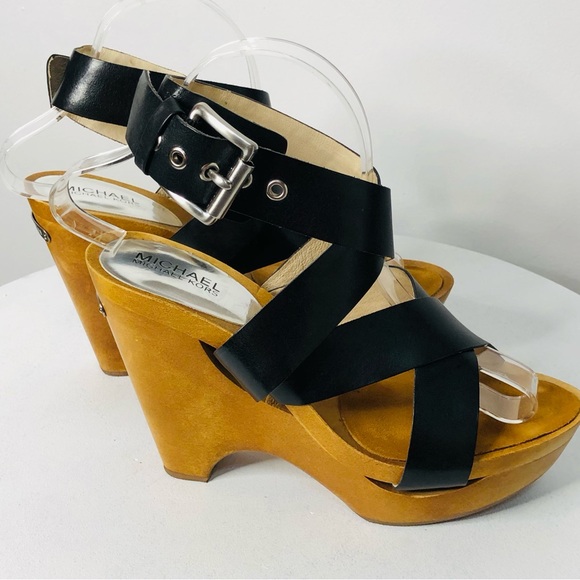 Micheal Kors Wrap around wood Wedge black Sandals size 8. R1 - Picture 2 of 15